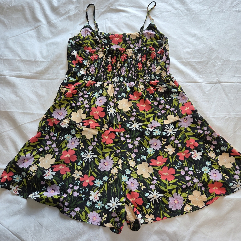 Floral Spaghetti Strap Romper - Picture 9 of 13